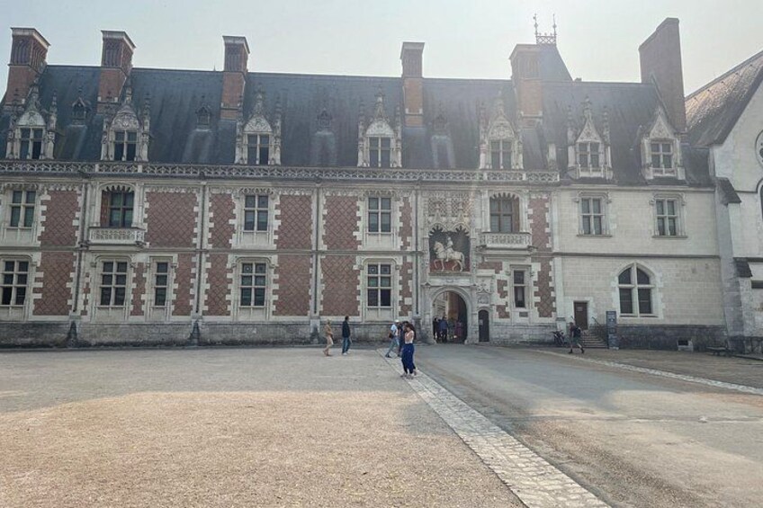 Day Trip to Loire Castles – Private & Customizable from Paris 3