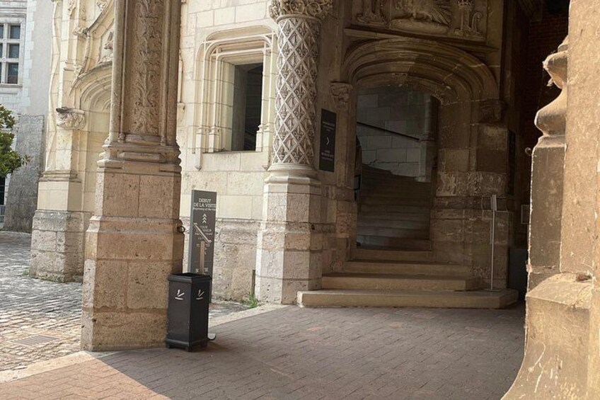 Day Trip to Loire Castles – Private & Customizable from Paris 5