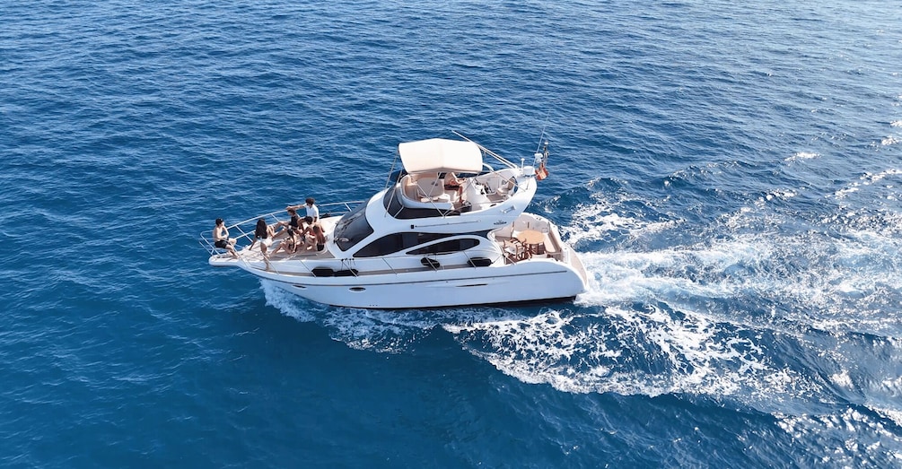 Picture 4 for Activity Private Yacht Charter from the harbor of Fuengirola with drink included 2
