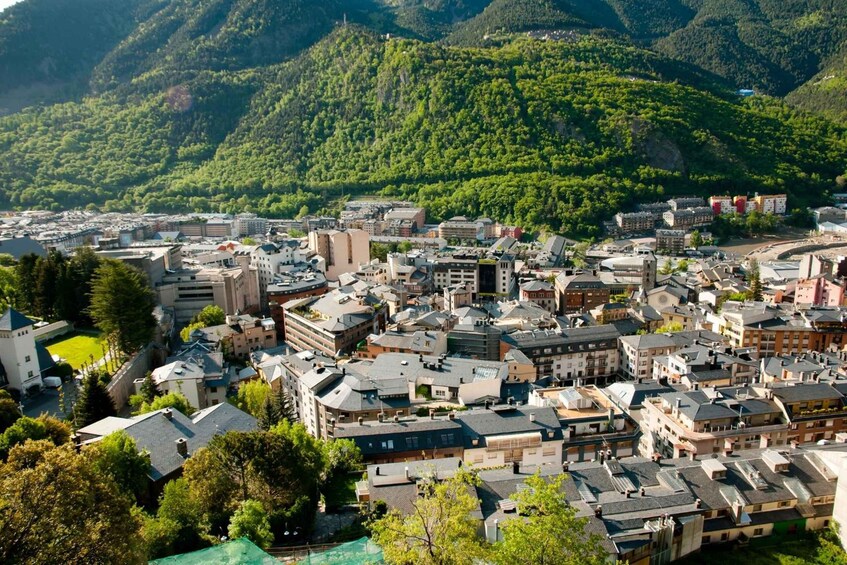 Picture 2 for Activity Spain Tour: Barcelona, Andorra, and France – 2 Nights 4
