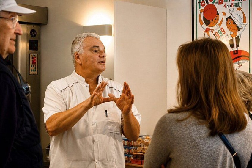Bayonne Food Tour : Chocolate, Ham & Basque Specialties 3