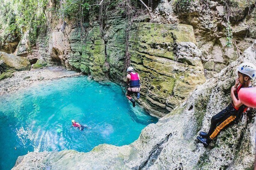 Kawasan Falls Canyoneering w/ Lunch & Transfers from Cebu City 5