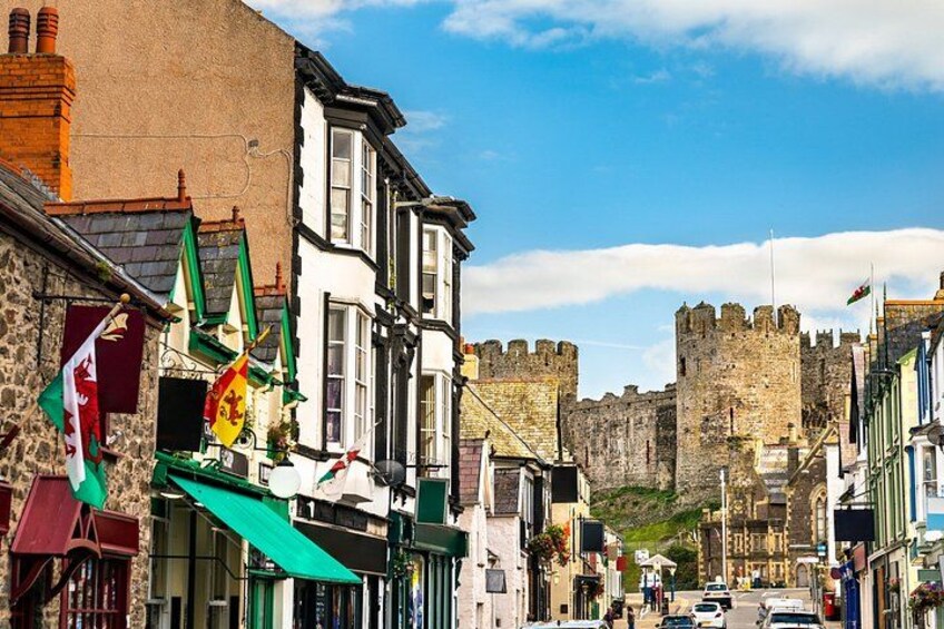 Welsh Castles & Coastline Private Shore Tour from Liverpool Port 4