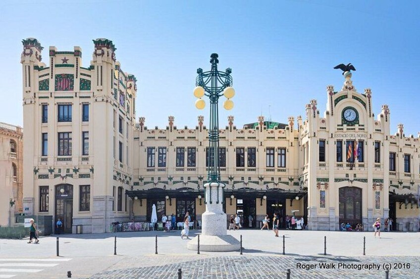 Discover Valencia's Tiles and Create Your Own 3