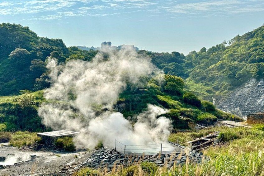 Yangmingshan and Beitou: Nature and Hot Spring Tour 1