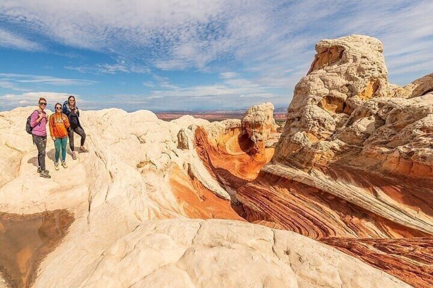 Private Guided Full Day Vehicle Tour to White Pocket 2