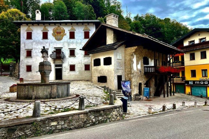 Dolomites Small-group Day Tour: Cortina & Misurina from Venice 5