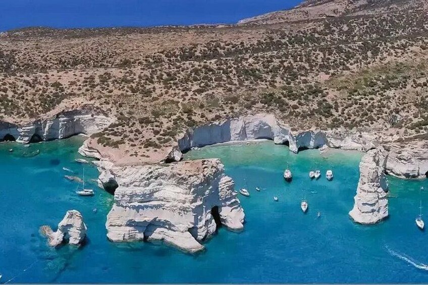 Milos: Private Half-Day Speedboat Charter with Skipper and Snacks 3