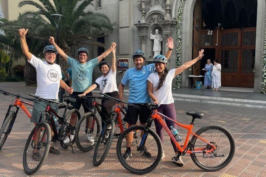 Lima Small-Group Bike Tour: Miraflores & Barranco 2