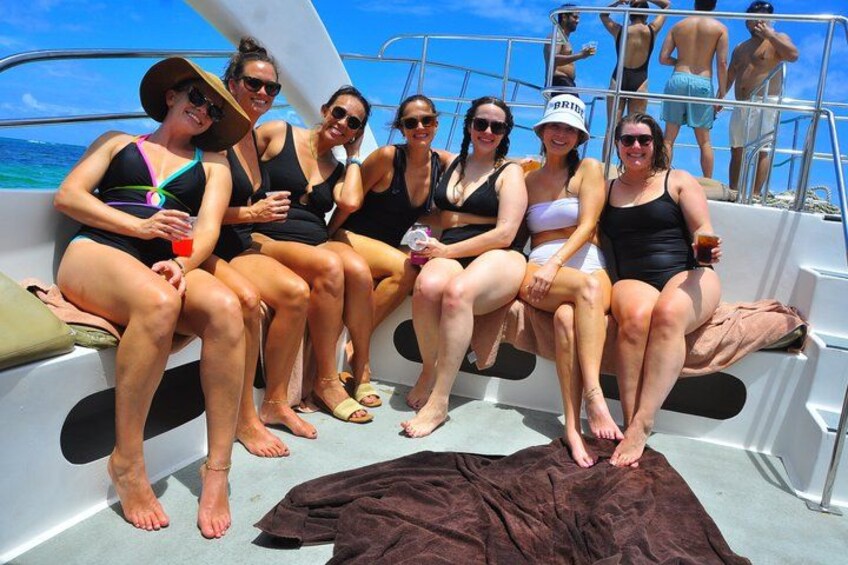 Private Boat Tour in Punta Cana with Open Bar, Snorkeling & swimm 5