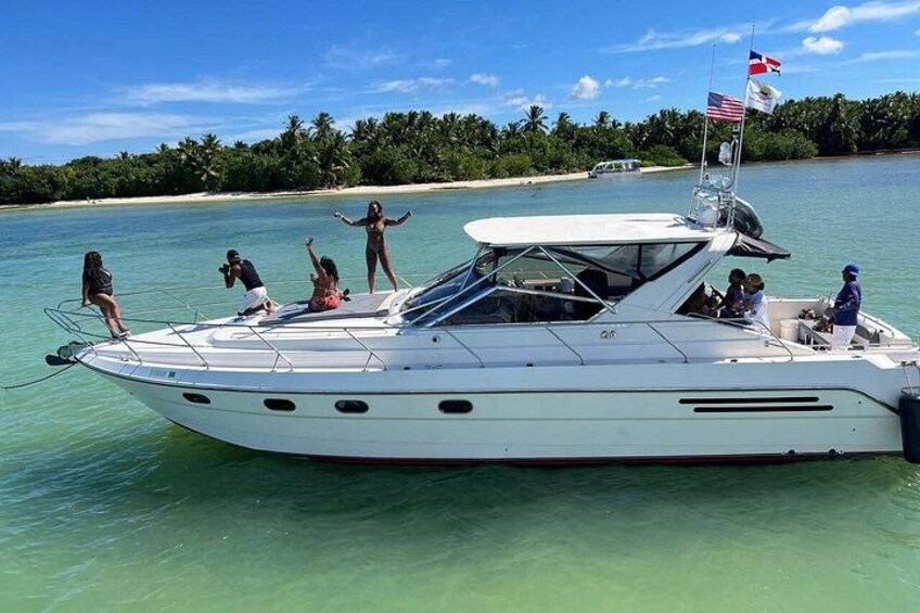 Punta Cana,Private Yacht Experience-Open Bar,Snorkeling,Natural P 3