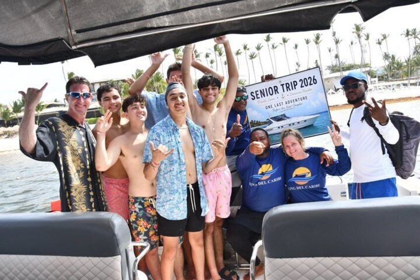 Private Yacht Tour with Open Bar Snorkeling and Natural Pool 5