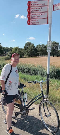 Picture 9 for Activity Zwolle: Guided Walking or Biking Tour with Coffee and Guide 2