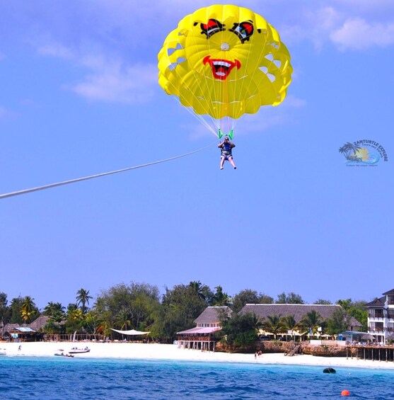 Picture 4 for Activity Zanzibar: Parasailing Adventure with Hotel Transfers 3