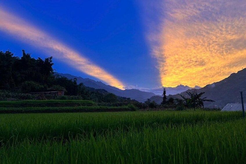 Sapa Sunset Valley Drive and Authentic Ethnic Dinner 1