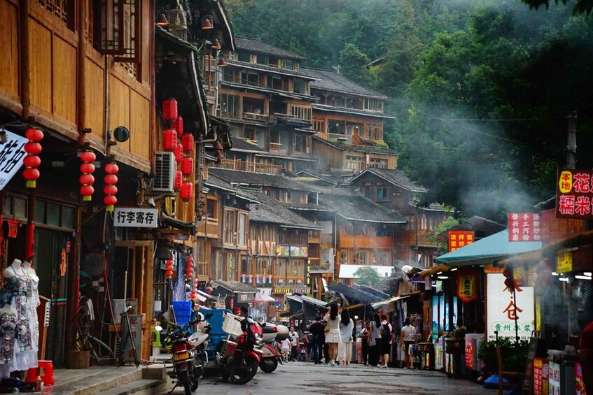 Picture 4 for Activity Zhaoxing: Dong Ethnic Group Culture and History Walking Tour 2