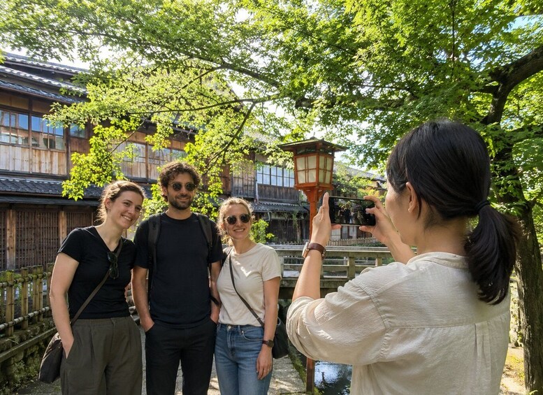 Picture 2 for Activity Kanazawa: Castle Town, Garden & Historic Tea District Walk 5