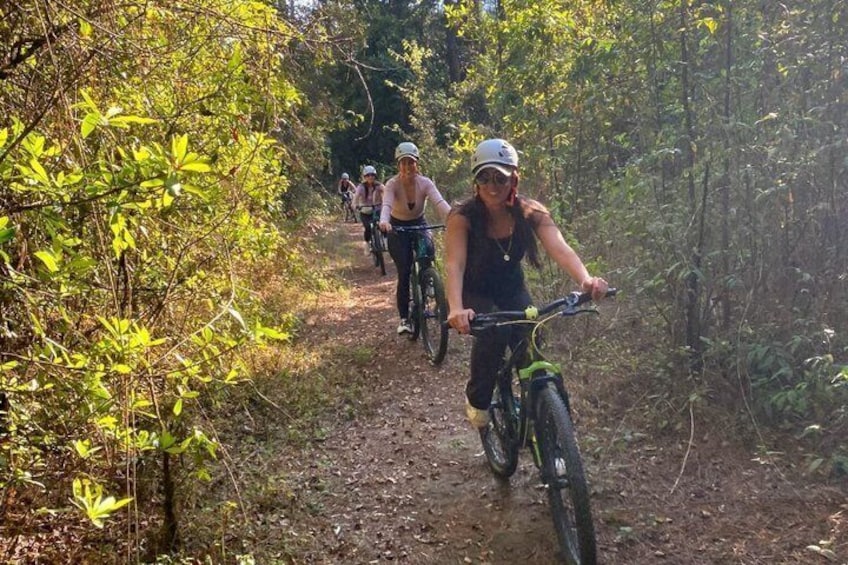 Mountain Bike Adventure in Valle de Bravo with Local Guide 1