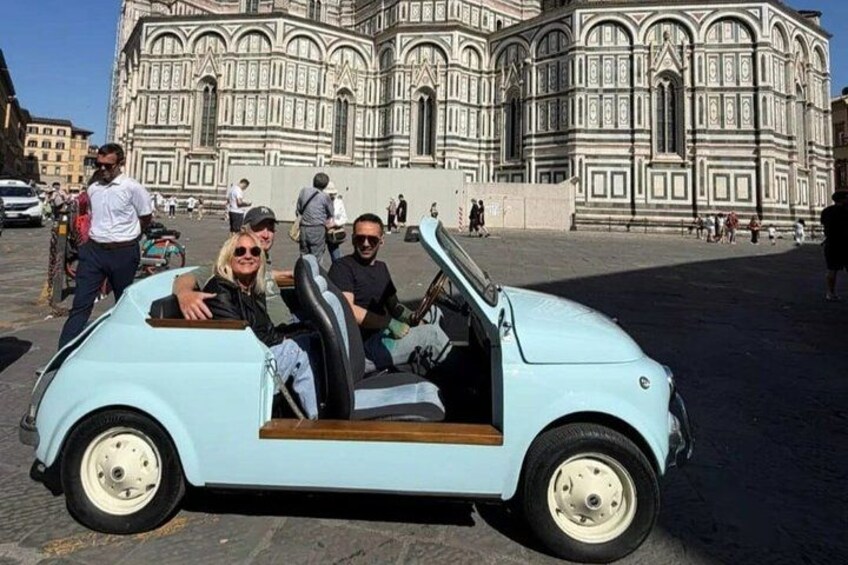 Florence Private Tour in Vintage Fiat 500; Panoramic Views & Wine 5