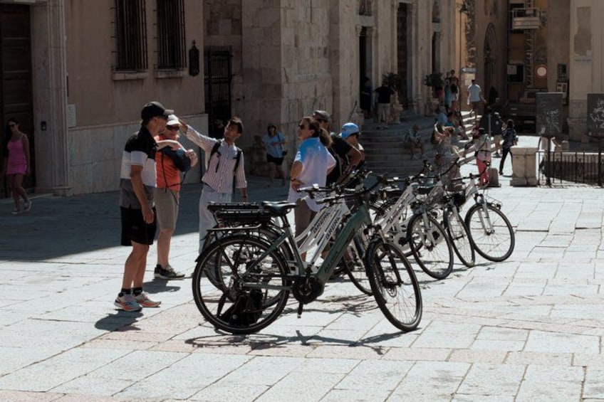 Combo: E-bike tour Old Town and Flamingos Oasis 5