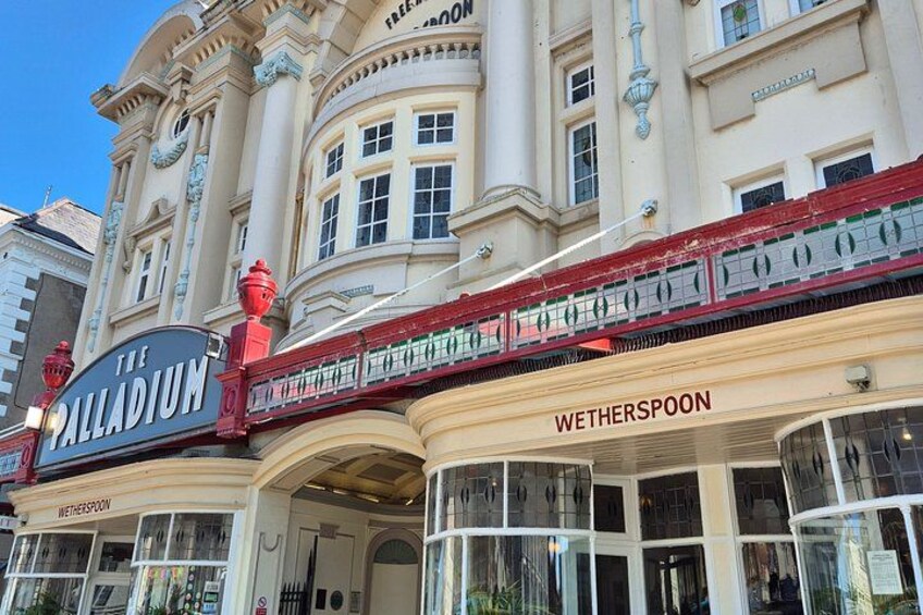 Llandudno Original Guided Walking Town Tours 4