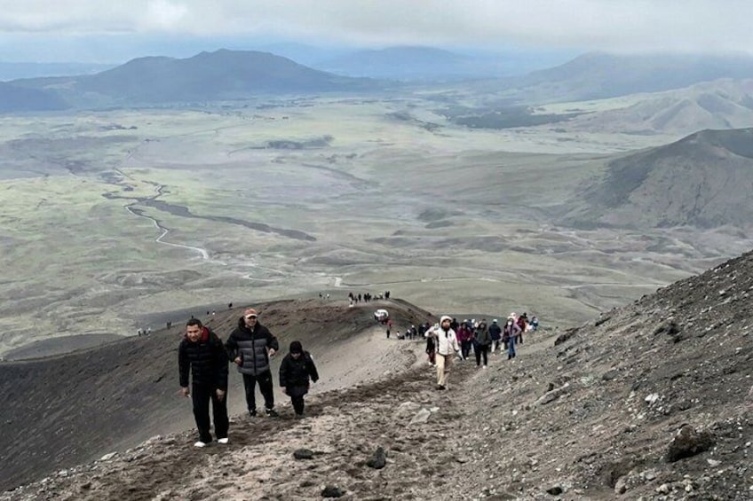 Cotopaxi Volcano Expedition Lagoon Limpiopungo Hike 4