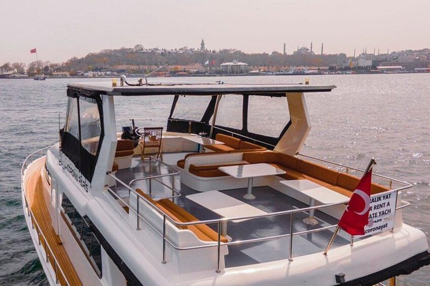 Istanbul Guided Private Luxury Yatch Tour 2