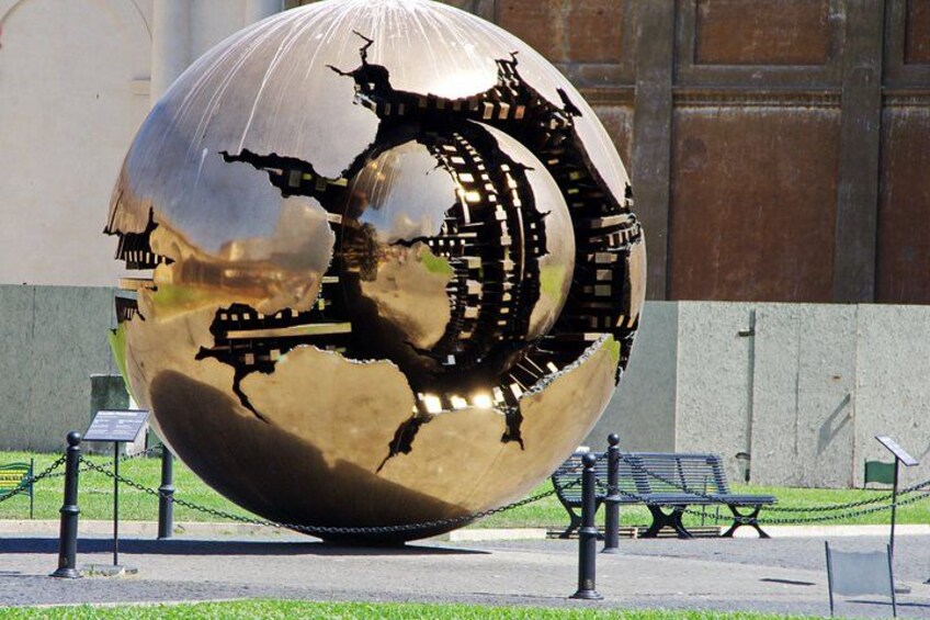 Vatican Museums Skip-the-Line Tickets with Host Assistance 5