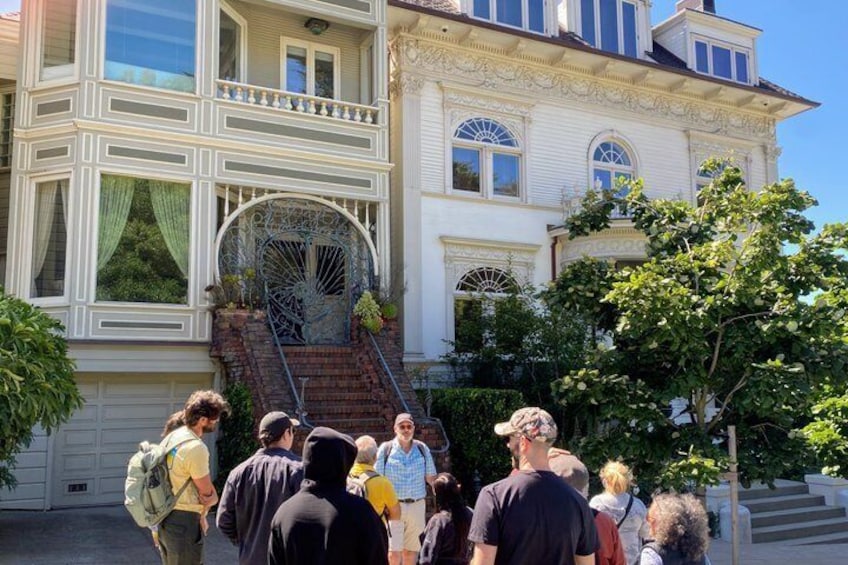 Haight-Ashbury: Architecture & Murals Tour 4