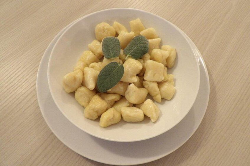 Authentic Italian Home Cooking Class in Treviso with Antonio 4