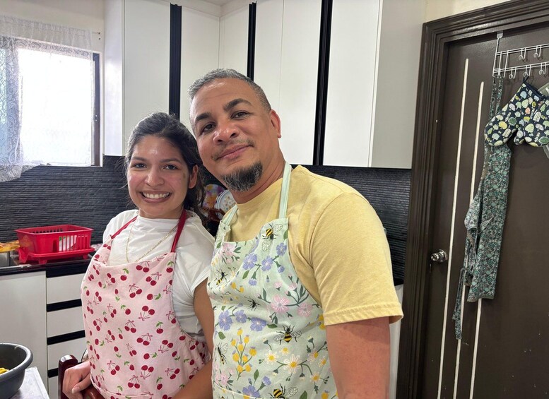 Picture 16 for Activity Come Home for a Fijian Cooking Class and Dine with Family 3
