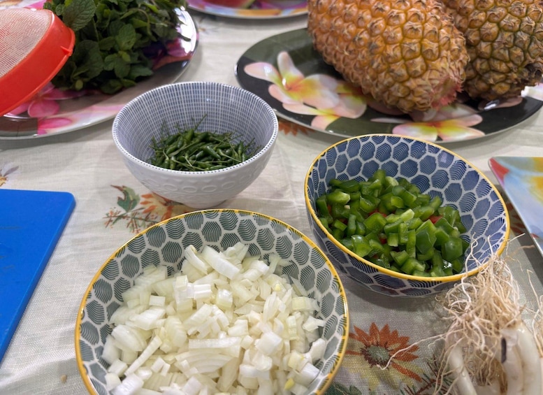 Picture 21 for Activity Come Home for a Fijian Cooking Class and Dine with Family 4