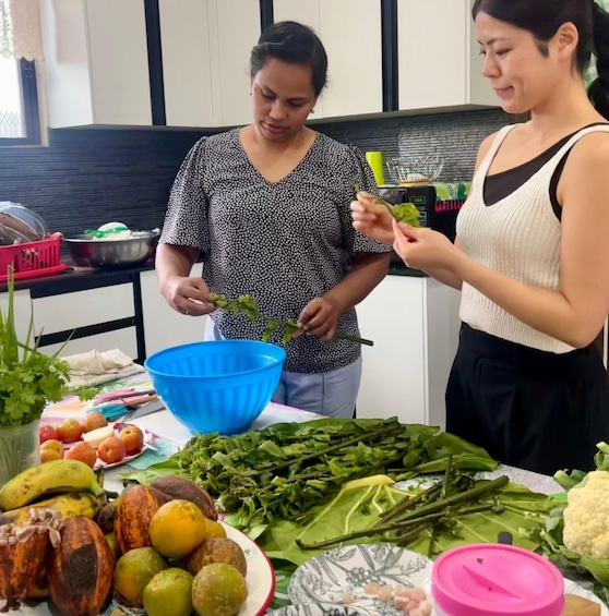 Picture 2 for Activity Come Home for a Fijian Cooking Class and Dine with Family 3