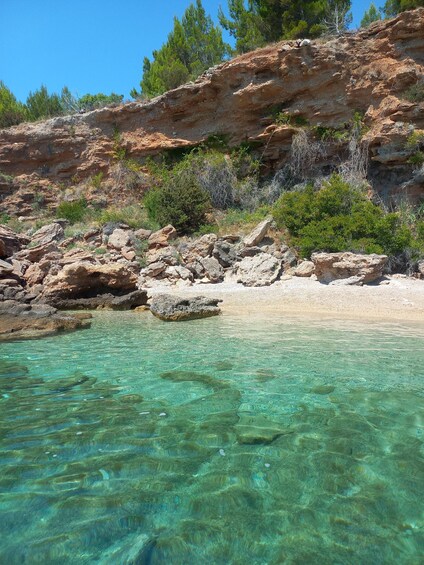 Picture 3 for Activity 3-Island Speedboat tour: Blue lagoon, Cliffjumping and Cave 3