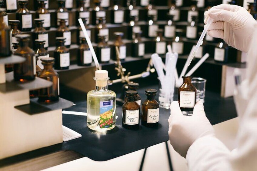 Perfume Making Class + Guided Visit of Fragonard nearby MONACO 2
