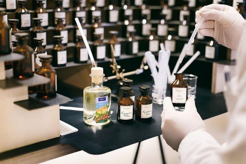 Perfume Making Class + Guided Visit of Fragonard nearby MONACO 3