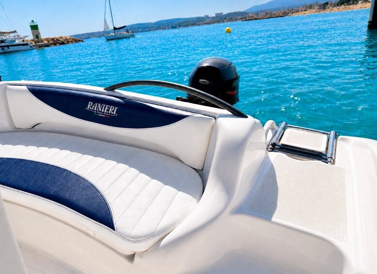 Picture 11 for Activity Port Saint-Laurent-du-Var: Boat rental to drive yourself 5