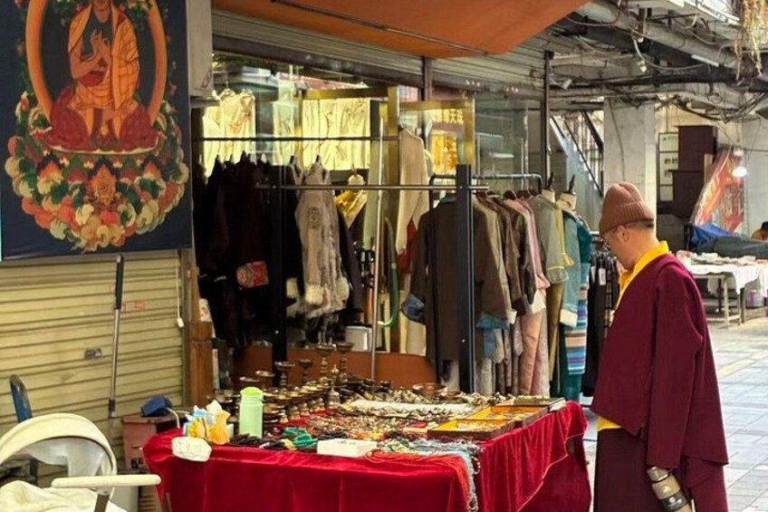 Hidden Tibetan Quarter Chengdu Sweet Tea and Local Culture Walk 1