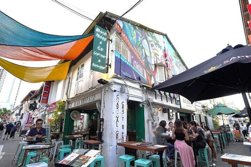 Thread of Faith and Fabric: Singapore Kampong Glam Walking Tour 4