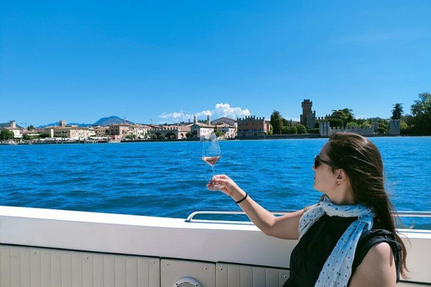 2 hours Private Boat Tour from Lazise to Sirmione 2