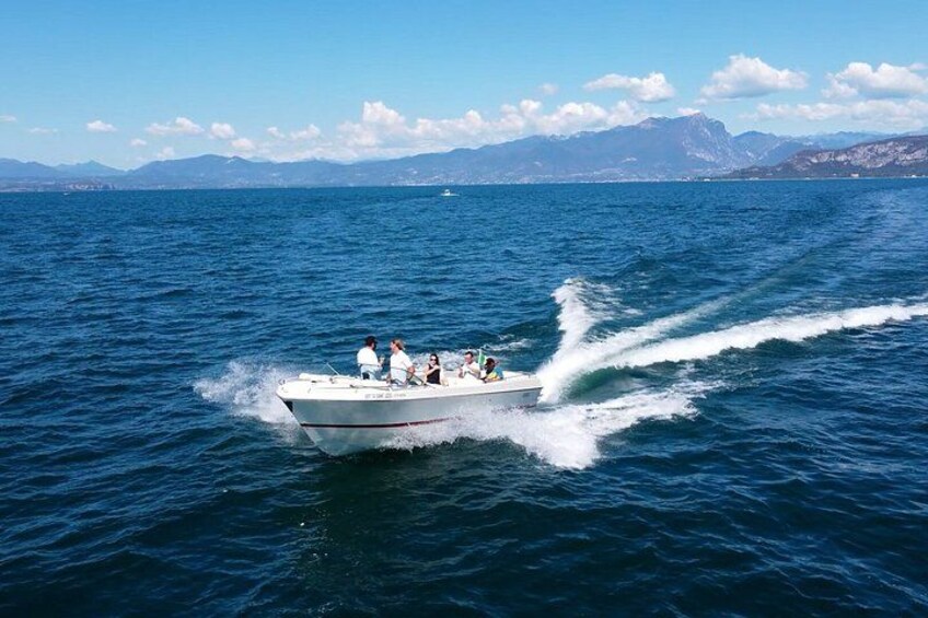 2 hours Private Boat Tour from Lazise to Sirmione 1