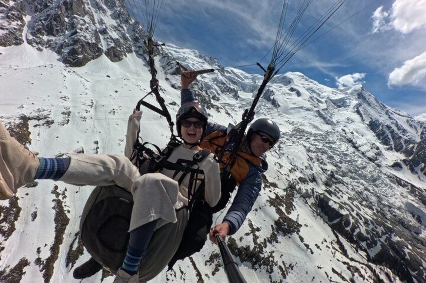An emotional and personalized paragliding flight experience 2