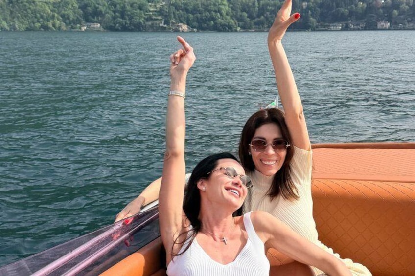 Boat Tour On Lake Como 4