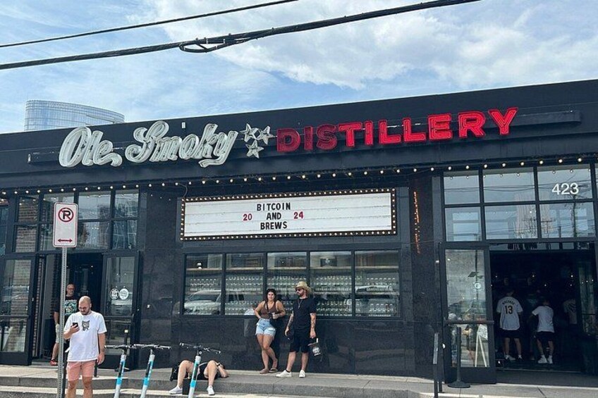 Nashville Redneck Comedy Bus Tour Comedy and Sightseeing 3