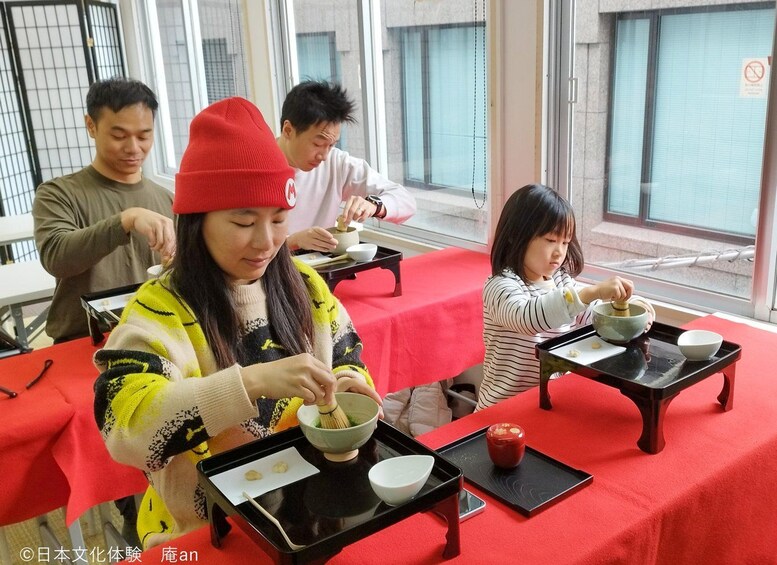 Picture 2 for Activity Osaka: Traditional Tea Ceremony Experience 2