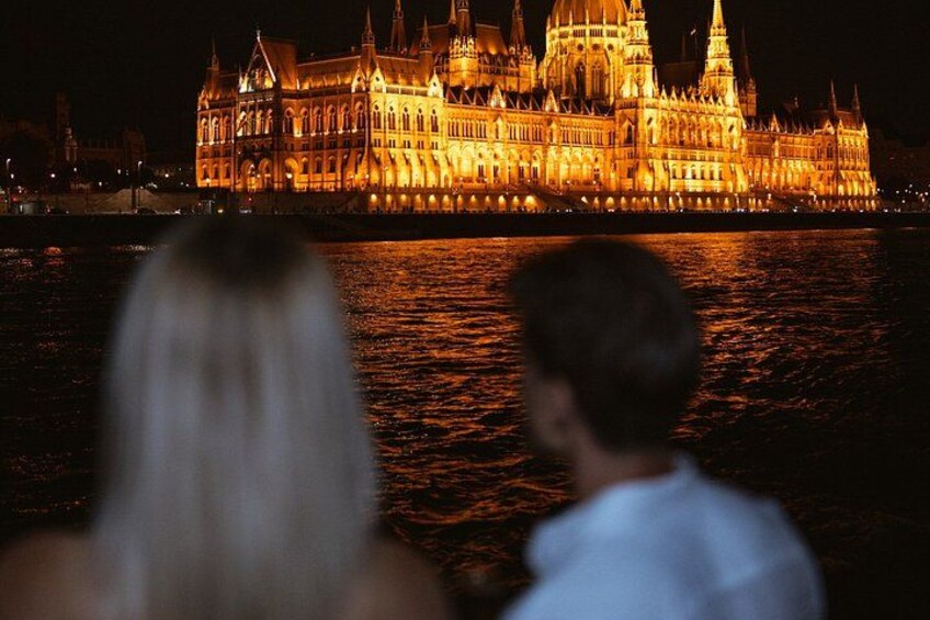 Budapest Four Course Dinner Cruise Live Folk Music 5