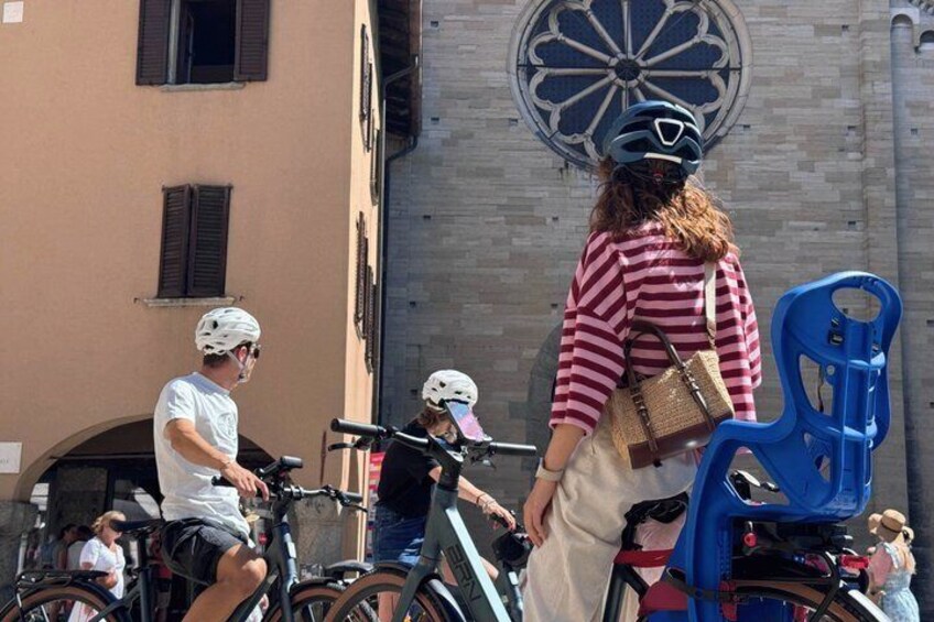 Como : E-Bike Tour with Guide + Aperitif (Helmet included) - 3 HOURS 4