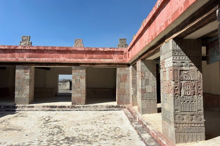 Teotihuacan Tour with Basilica of Guadalupe & Cave Restaurant 2