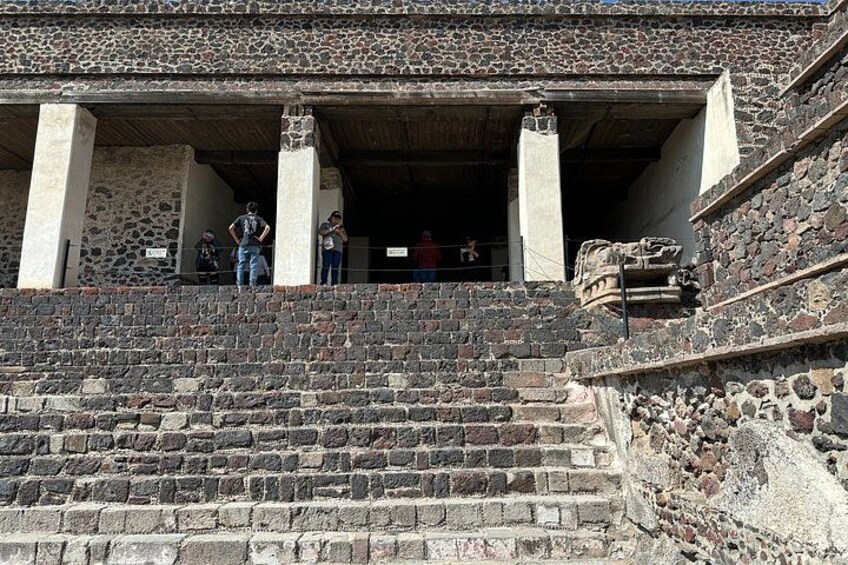 Teotihuacan Tour with Basilica of Guadalupe & Cave Restaurant 4