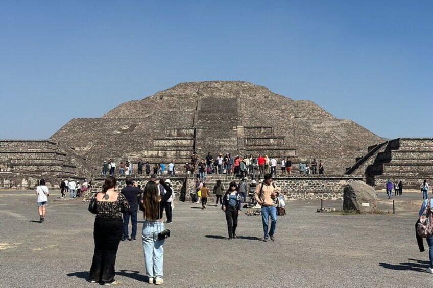 Teotihuacan Tour and Basilica of Guadalupe + Tlatelolco 2